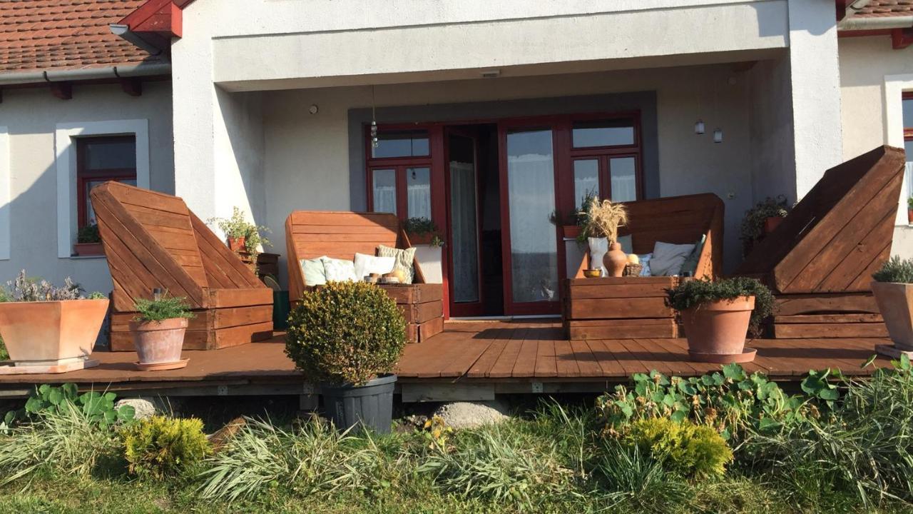 Dosa Tanya, Vendeghaz Hotel Cserepfalu Екстериор снимка
