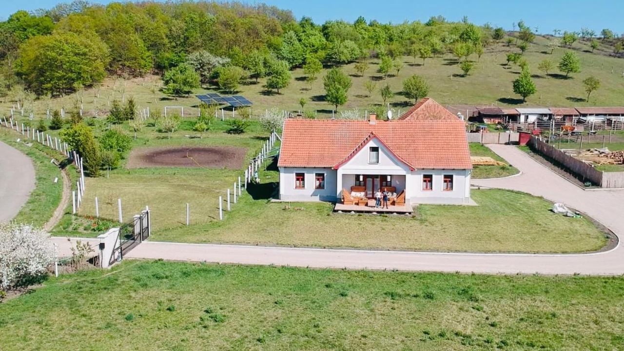 Dosa Tanya, Vendeghaz Hotel Cserepfalu Екстериор снимка