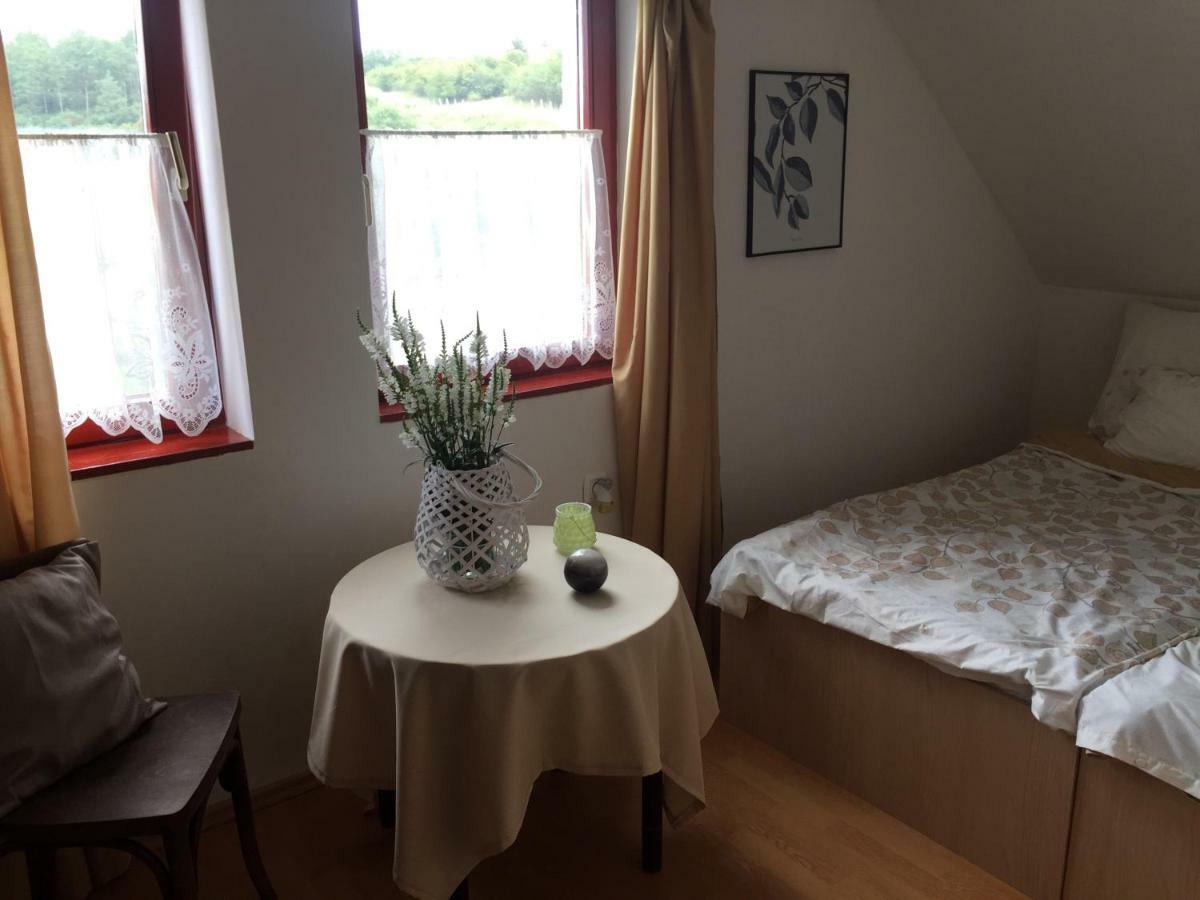 Dosa Tanya, Vendeghaz Hotel Cserepfalu Екстериор снимка